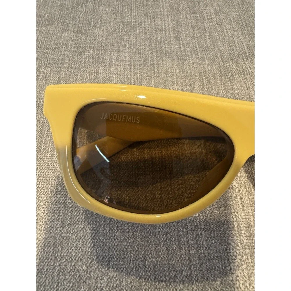 Jacquemus Pina JAC58S Milky Amber Yellow Sunglasses Brown Gradient Lens 55mm